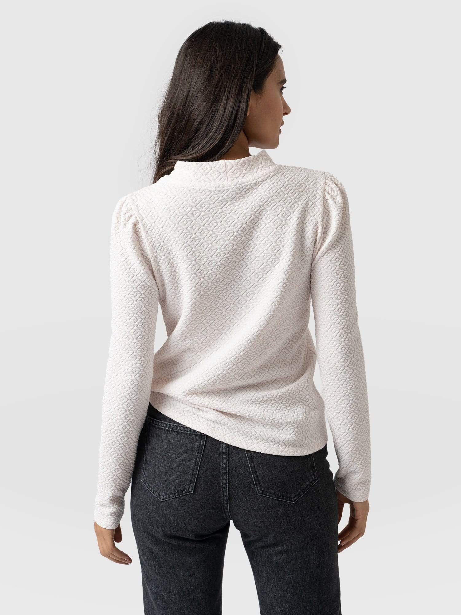 Pretty Mock Neck Blush Cream Diamond - Women's Tops | Saint + Sofia® EU